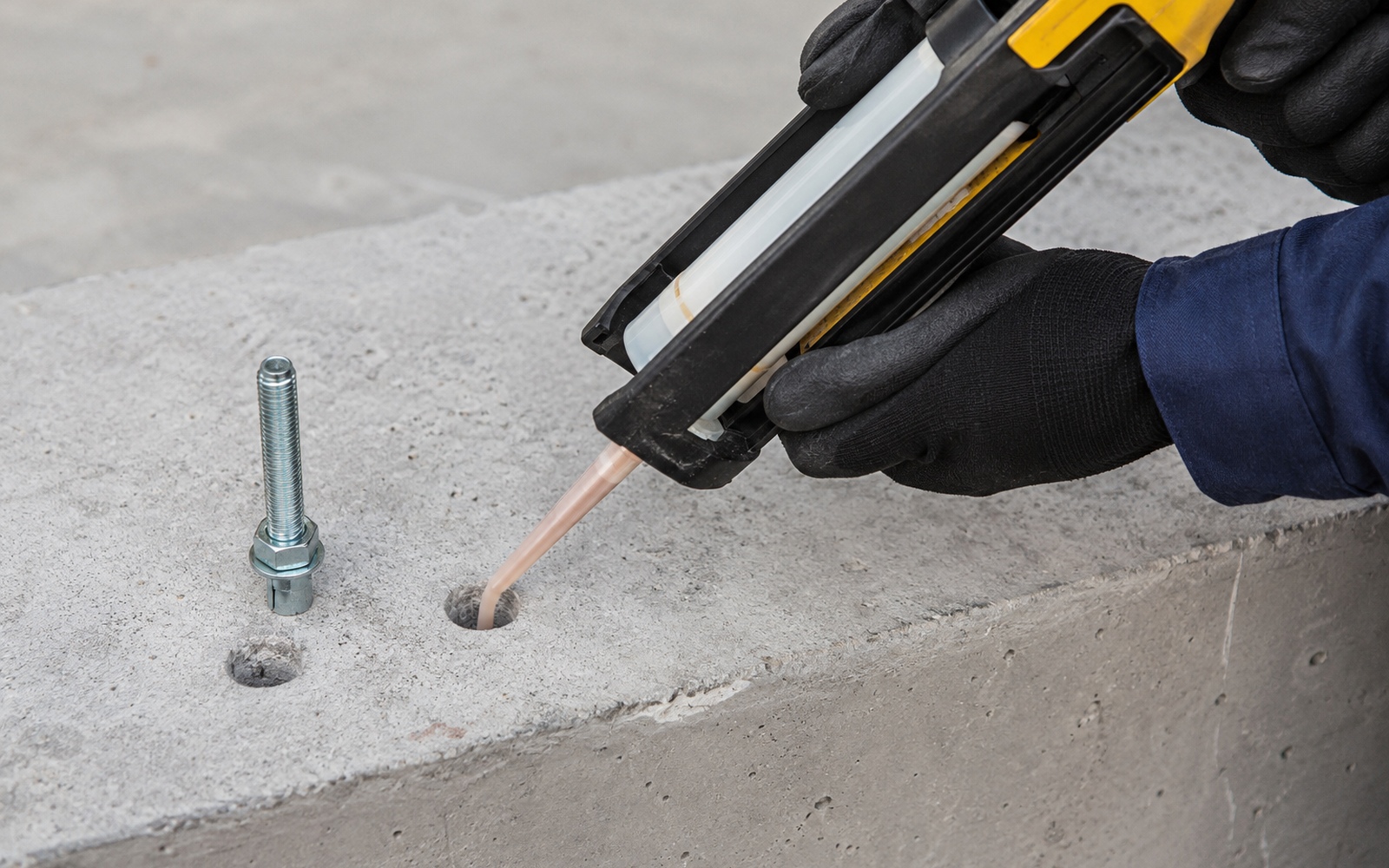 CHEMICAL ANCHORING